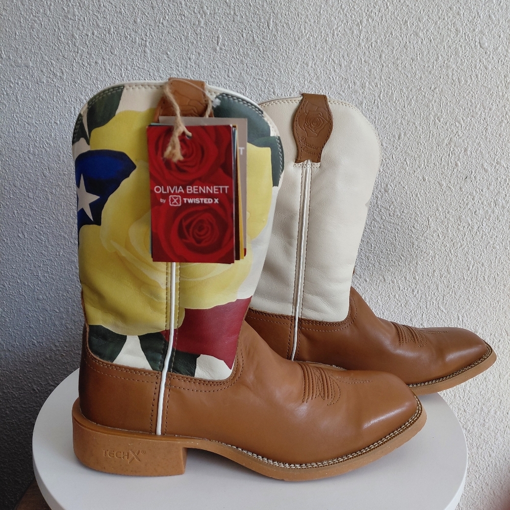 Olivia Bennett Twisted X Floral Cowboy Boots